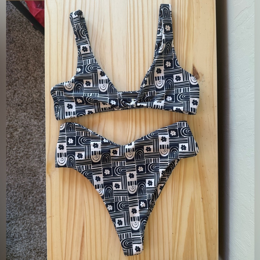 Skatie Bikini Set • Small • Penny & Melly